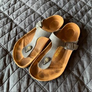 Birkenstock Gizeh in blue size 40